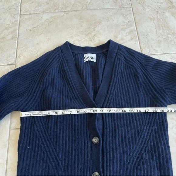 GANNI Cropped Navy Wool Blend Sweater Cardigan Size Medium - Picture 4 of 9
